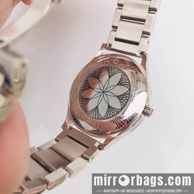 Omega men 42mm M05