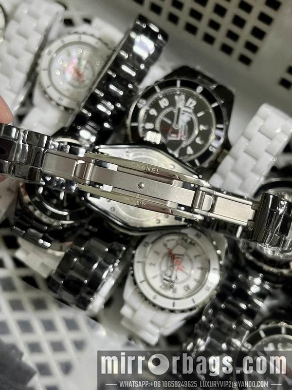 Chanel 33mm 38mm 042709