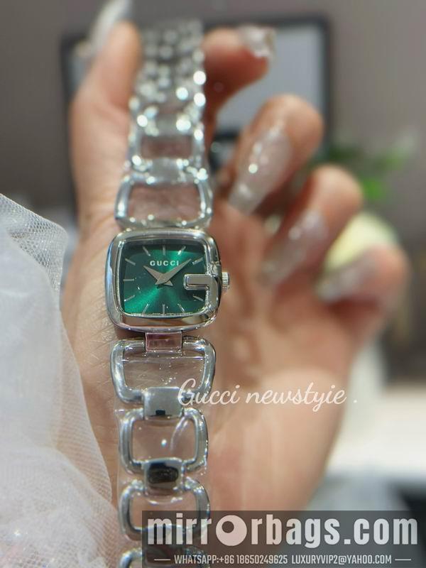 Gucci 24X22.5mm 0416107