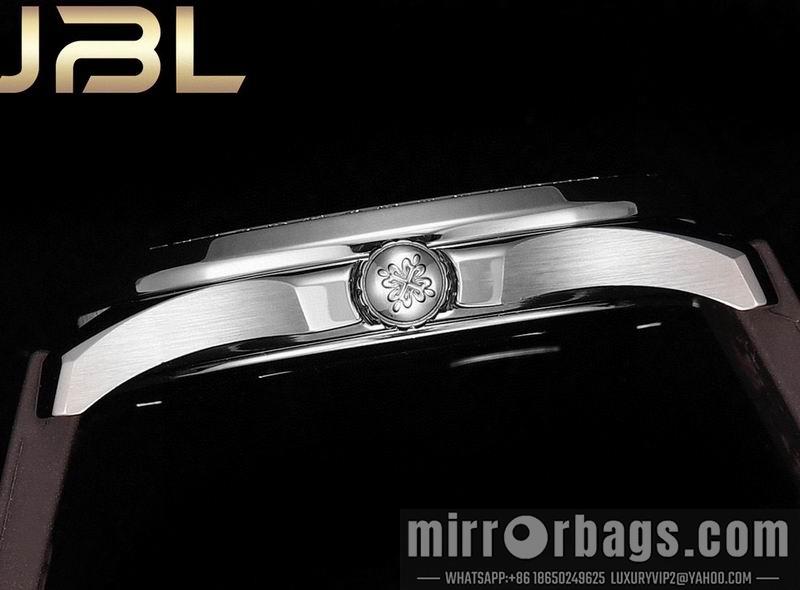 Patek Philippe 35.6mm 022317