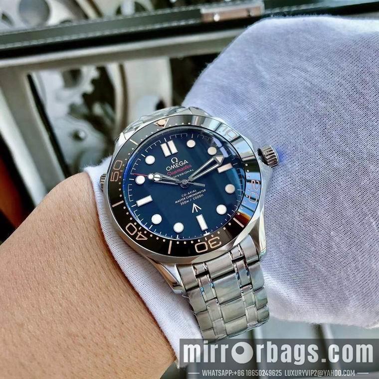 Omega men 45mm M14