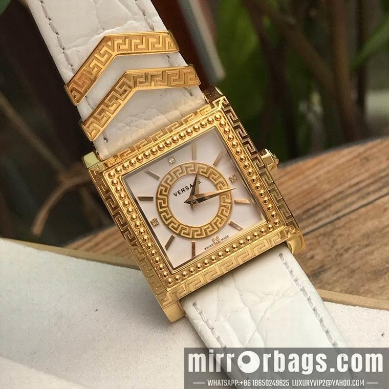 Versace women 30mm M10