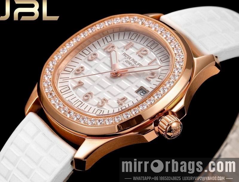 Patek Philippe 35.6mm 022317