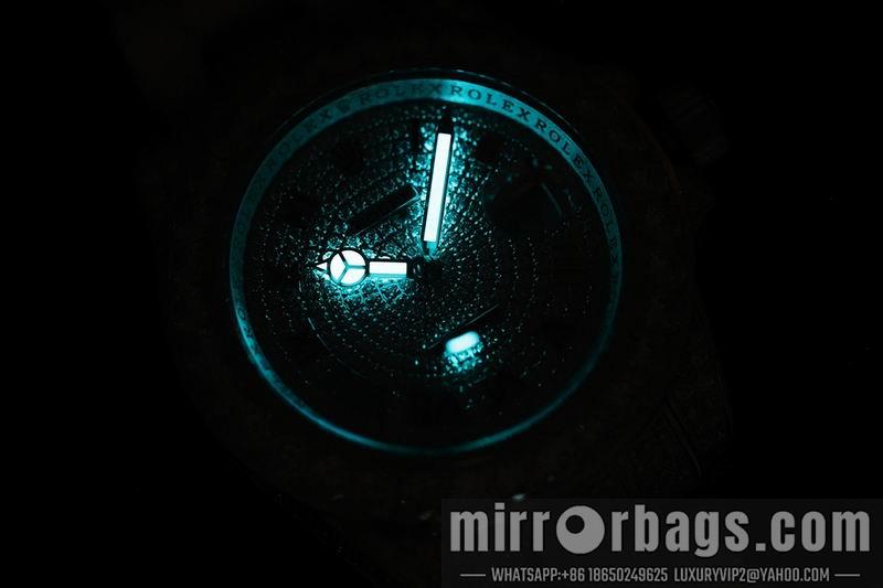 Rolex 42mm 050436