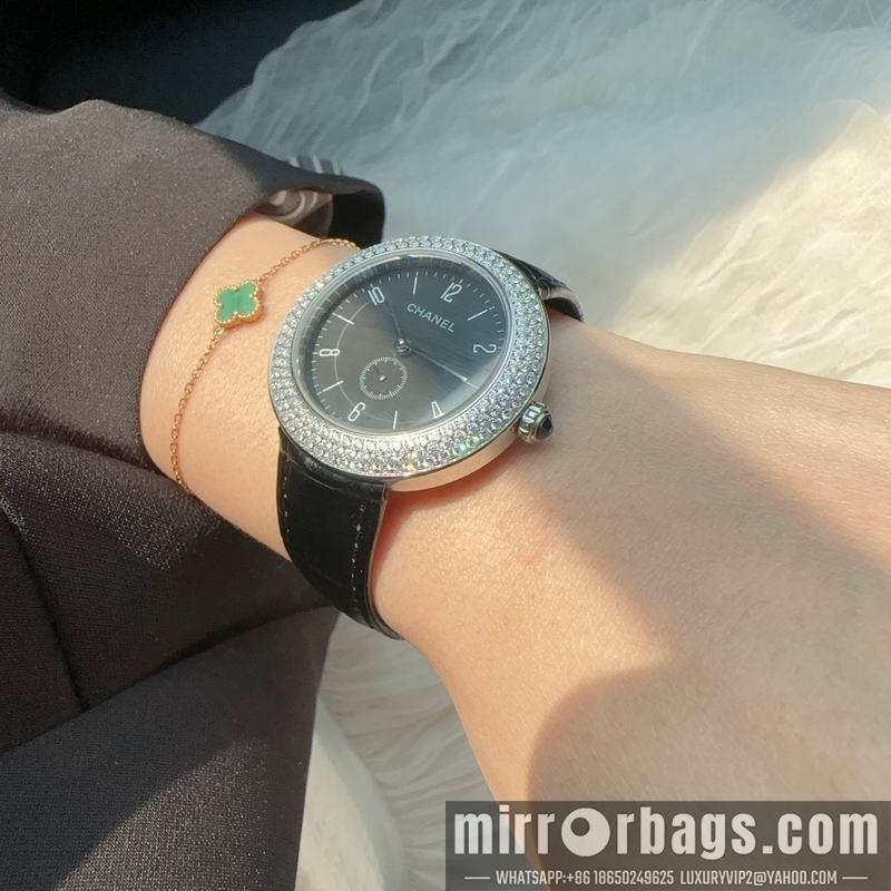 Chanel 33mm 032705