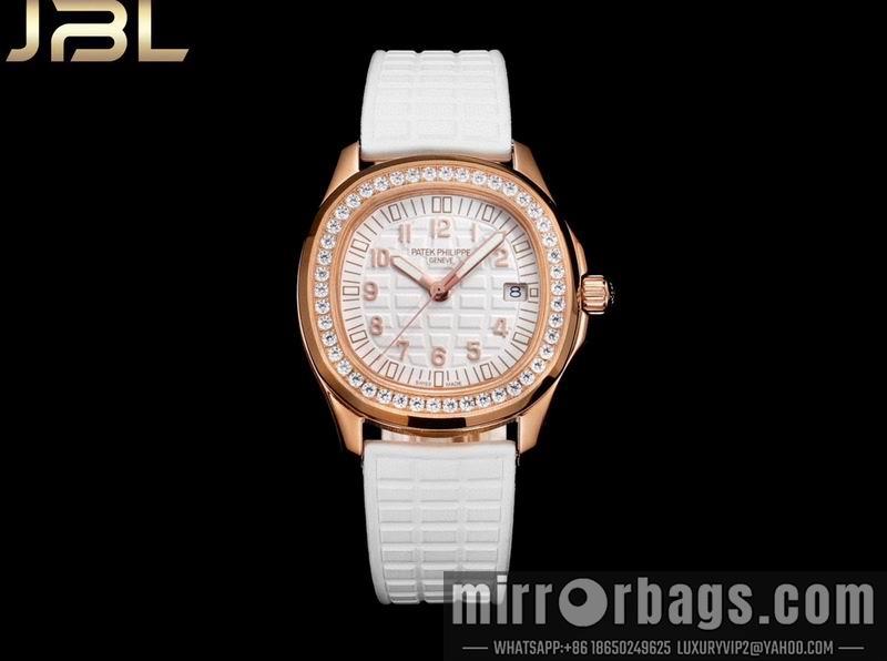 Patek Philippe 35.6mm 022317