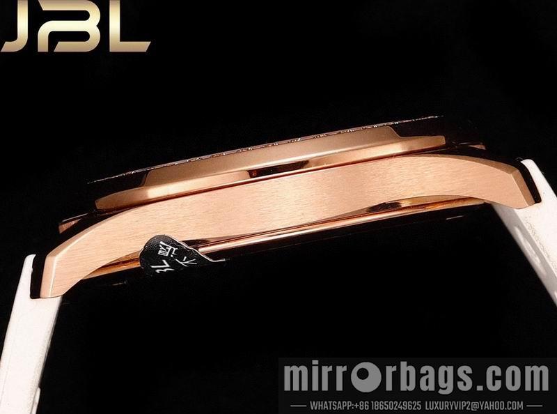 Patek Philippe 35.6mm 022317