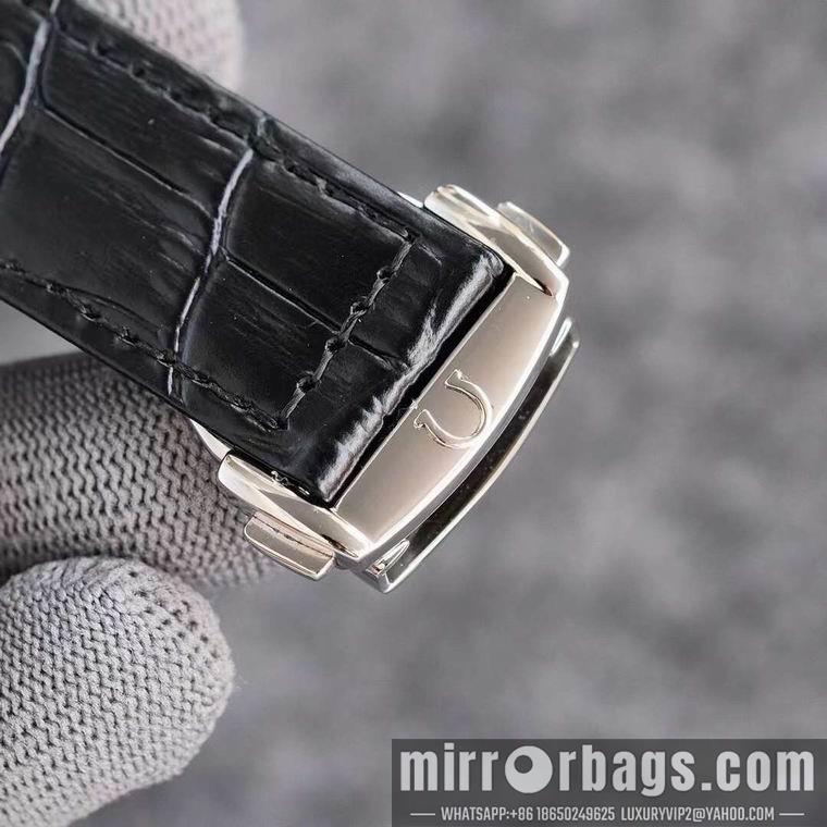 Omega men 42mm M06