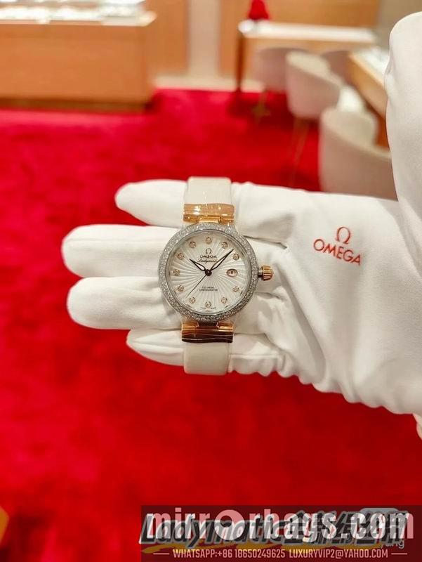 Omega watch 022438