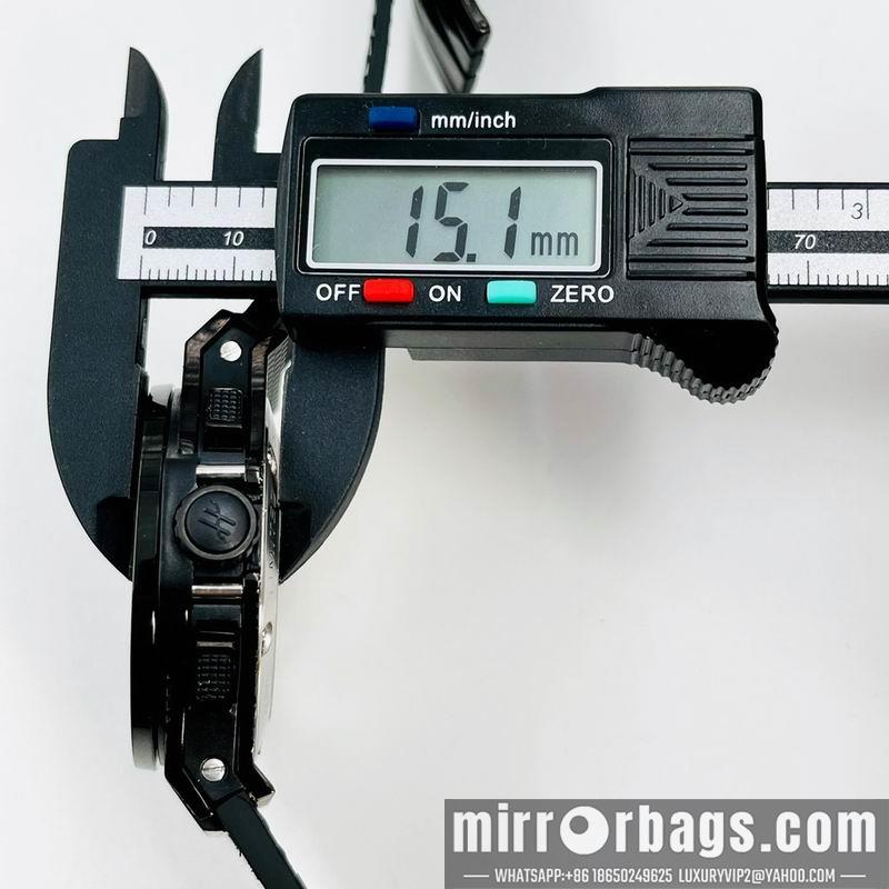Hublot 42.4X15.1mm 082714