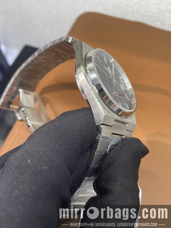 Tissot watch 022470