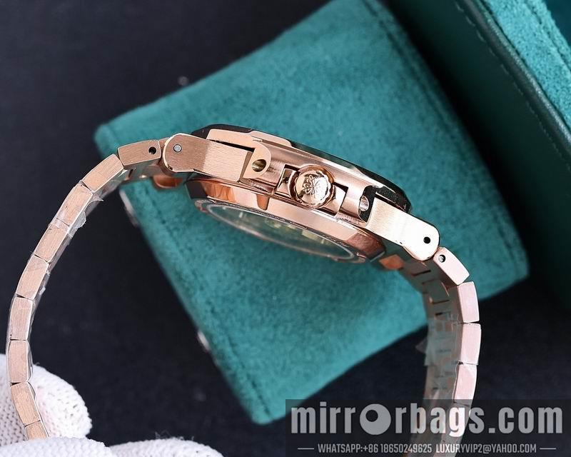 Patek Philippe watch 083122