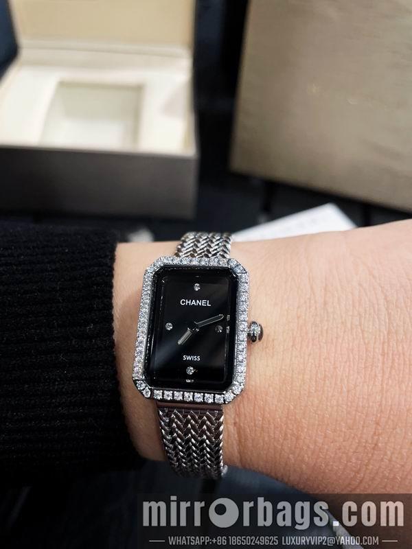 Chanel 21X26mm 041649