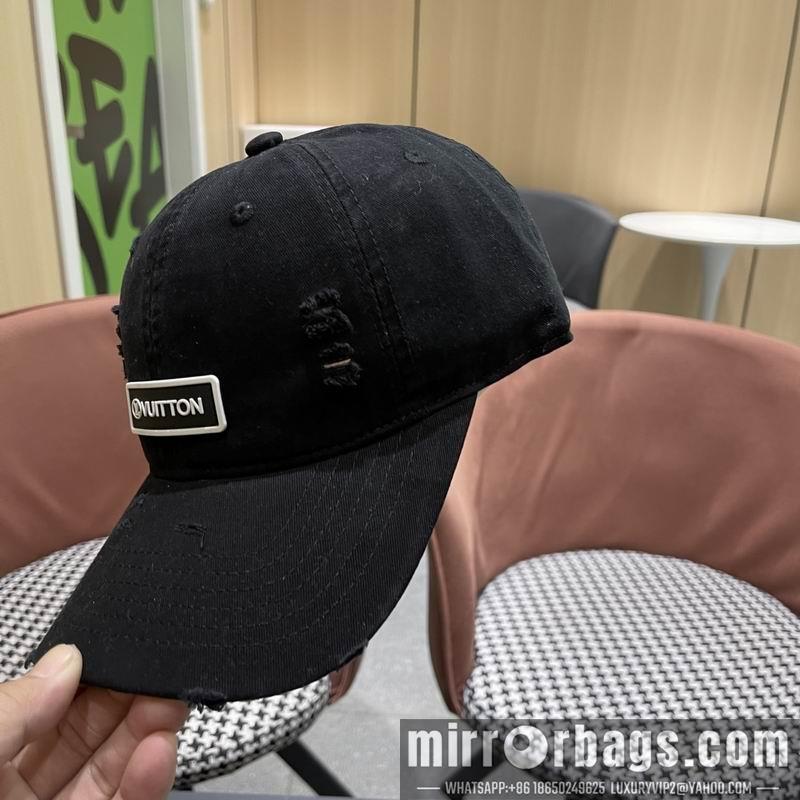 LV Hat 020801