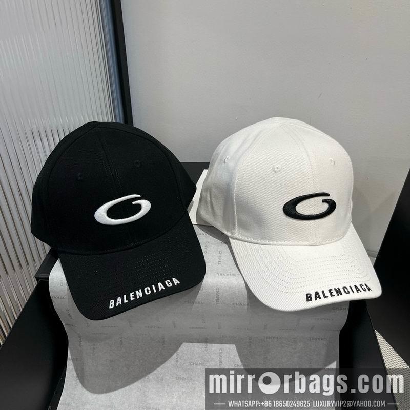 Balenciaga Hat dx42
