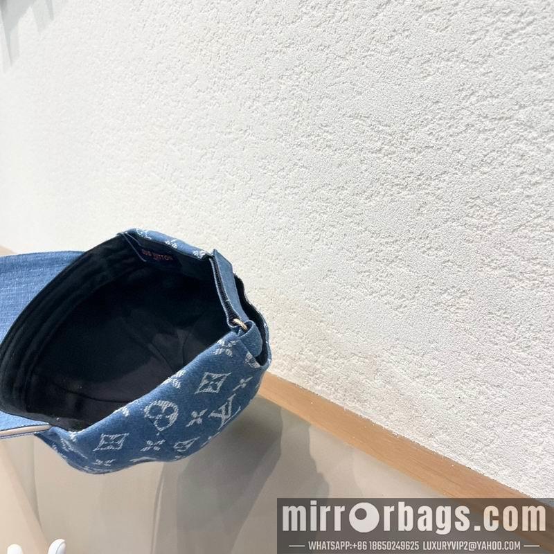 LV Hat 081804