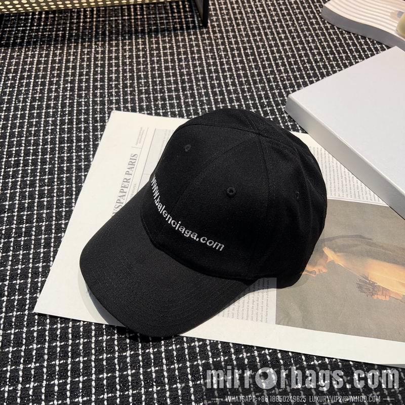 Balenciaga Hat dx01