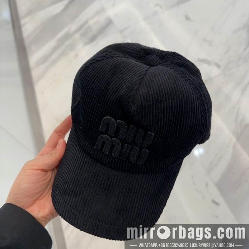 Miumiu Hat dx37