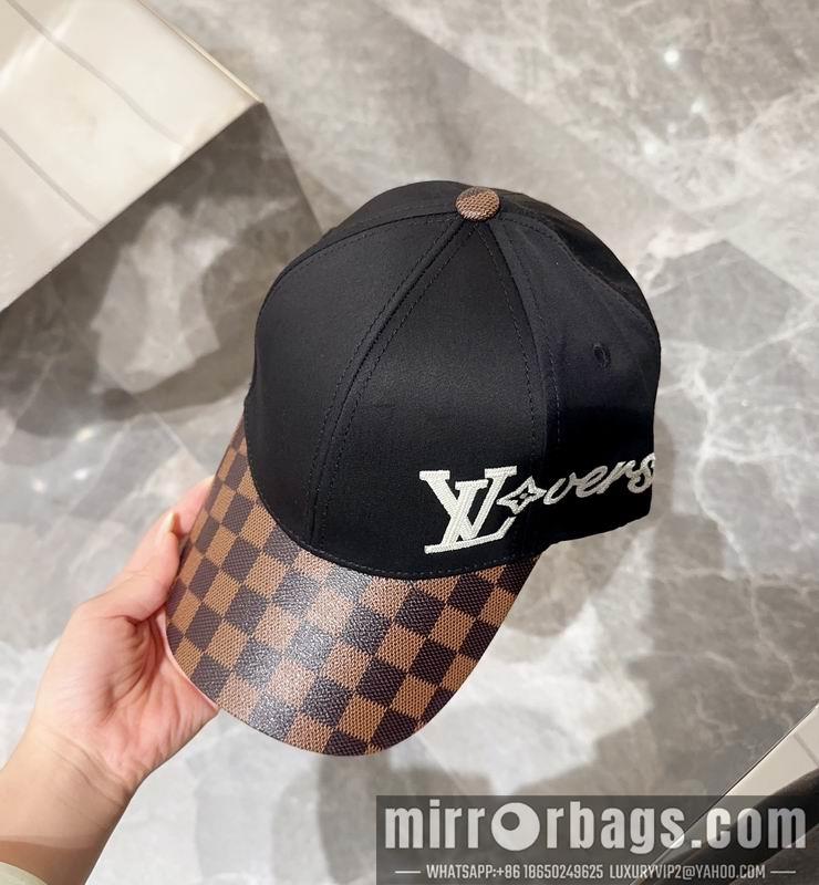 LV Hat 071303