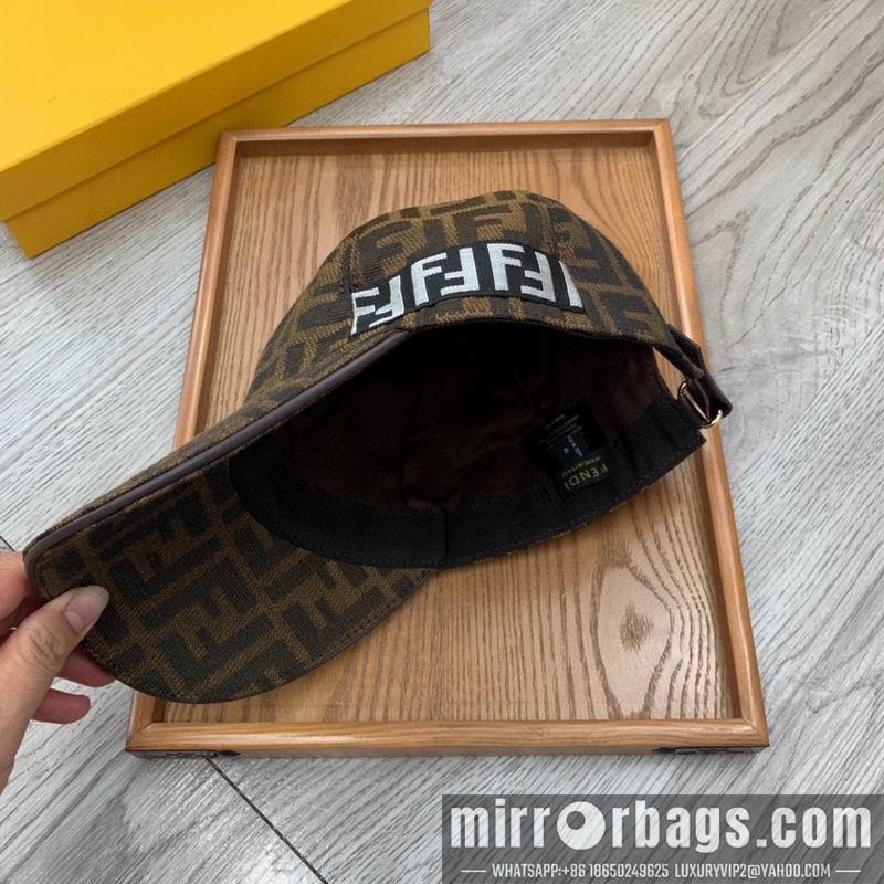 Fendi Hat dx101