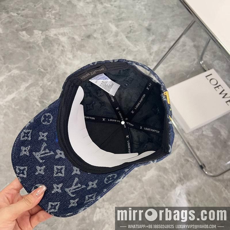 LV Hat 082604