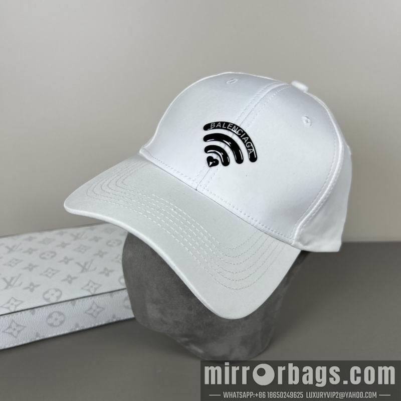 Balenciaga Hat dx33