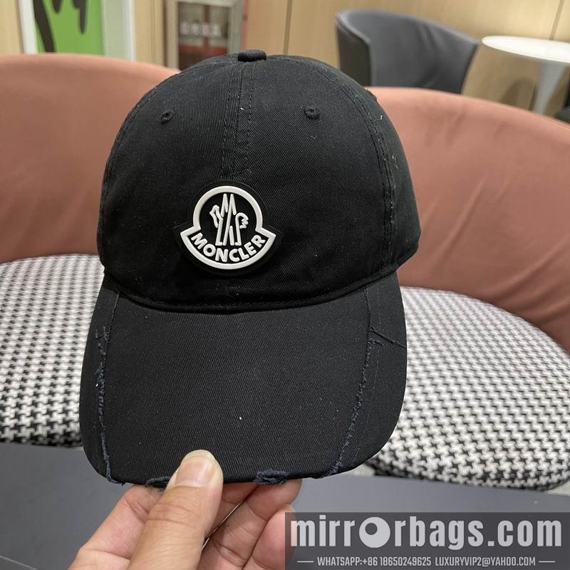 Moncler Hat 041402