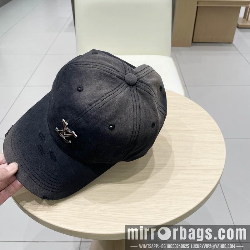 LV Hat 041405