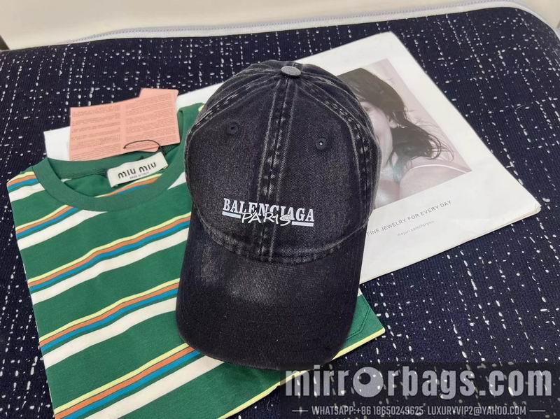 Balenciaga Hat dx106