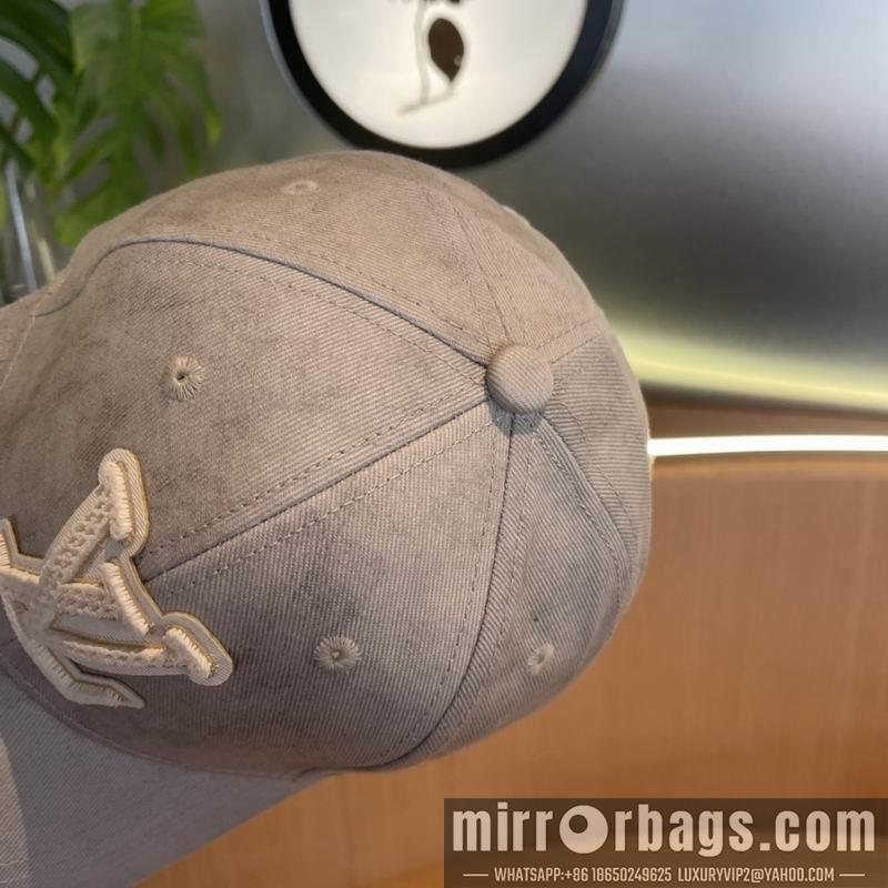 LV Hat 121405