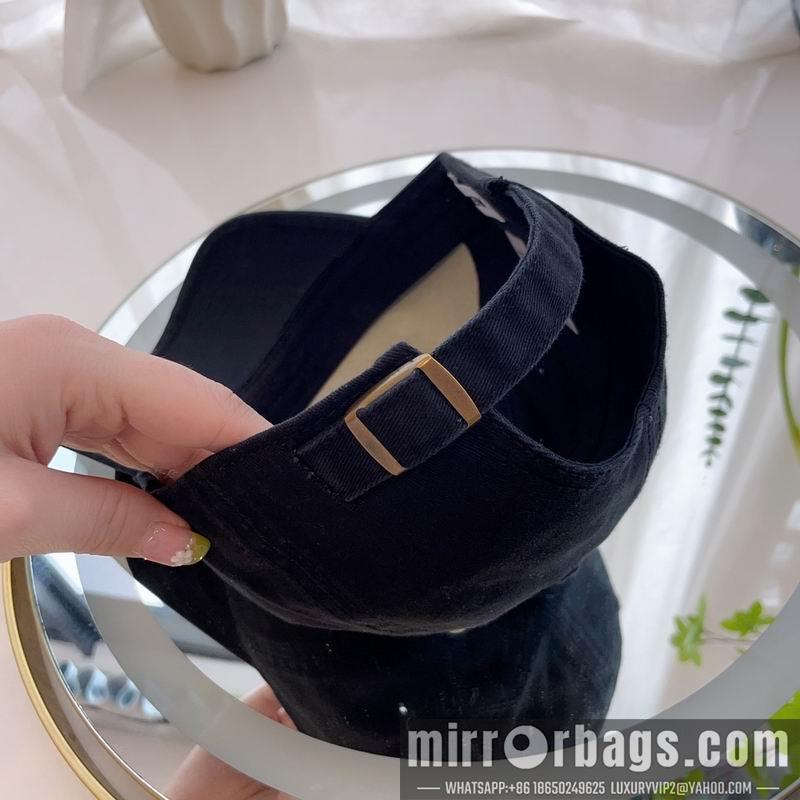 Balenciaga Hat dx27