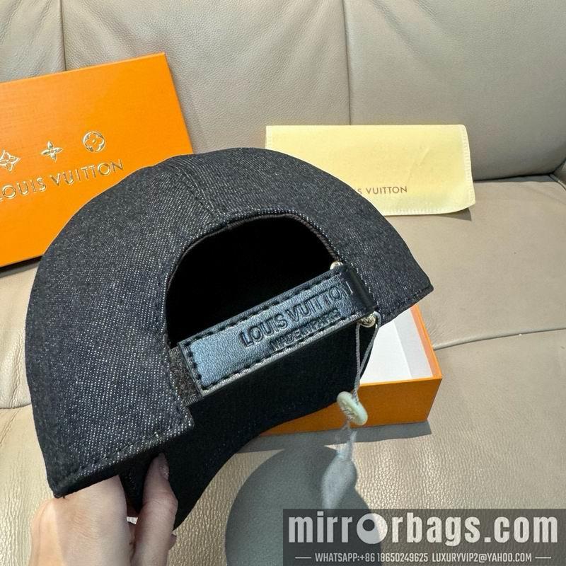 LV Hat dx163
