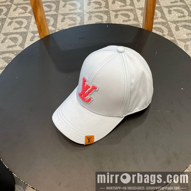 LV Hat 072303