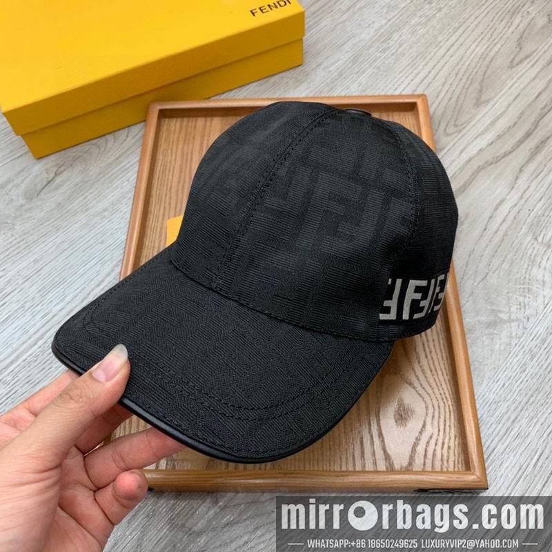 Fendi Hat dx101