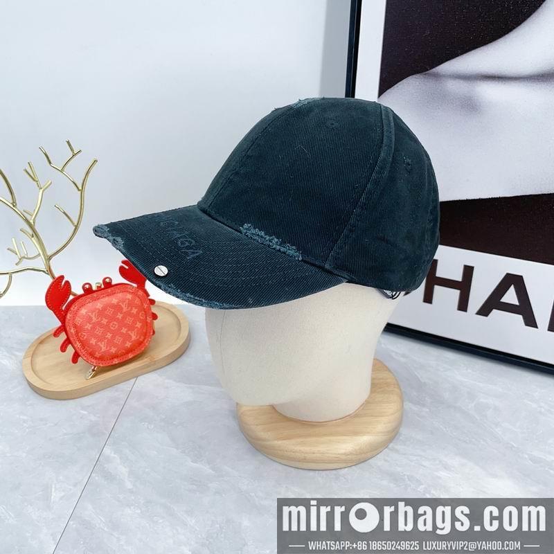 Balenciaga Hat dx120
