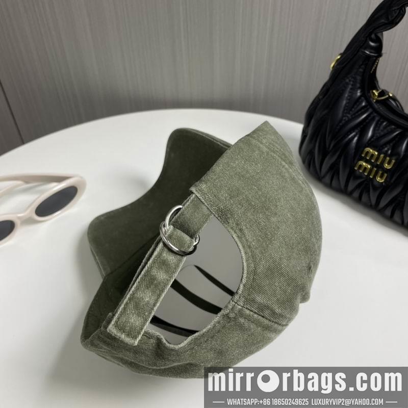 Acne Hat 121401