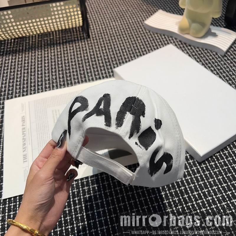 Balenciaga Hat dx15