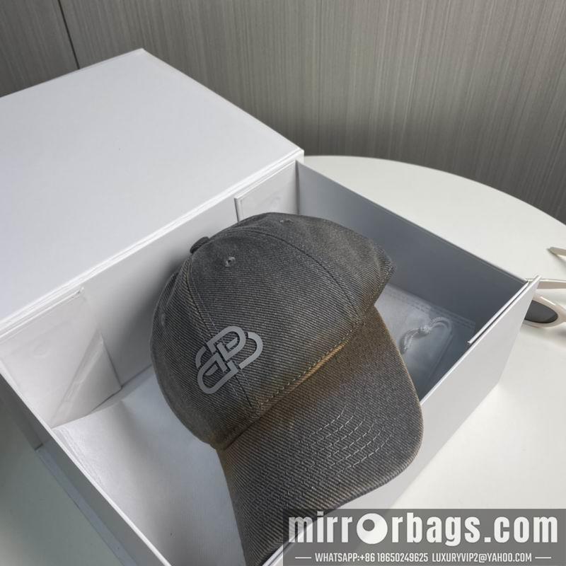 Balenciaga Hat 091402