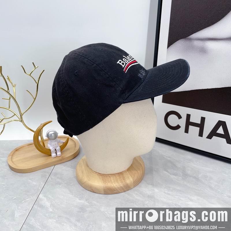 Balenciaga Hat dx50