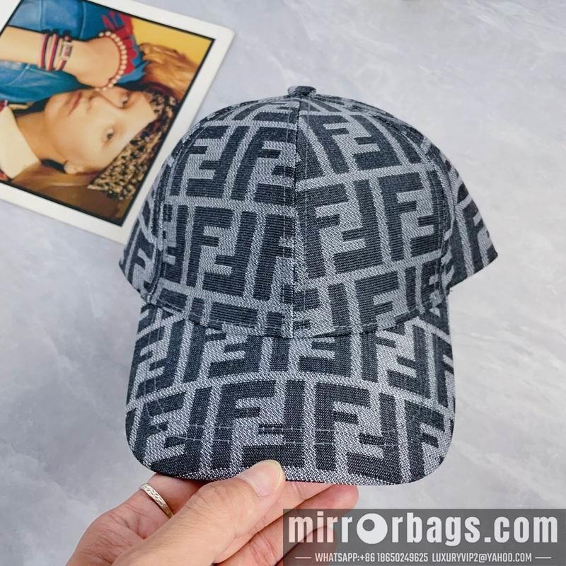 Fendi Hat dx29