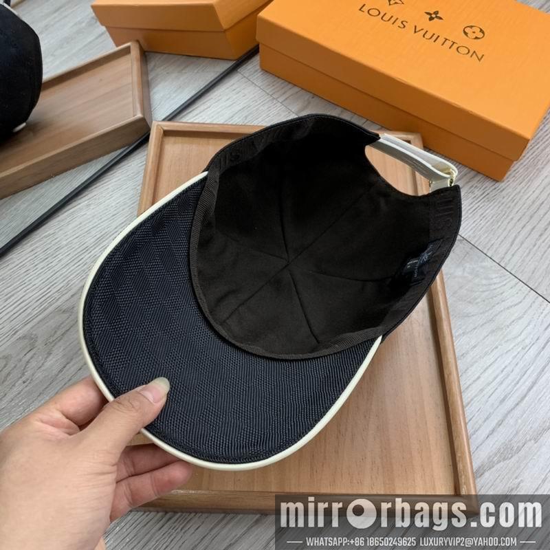 LV Hat dx151