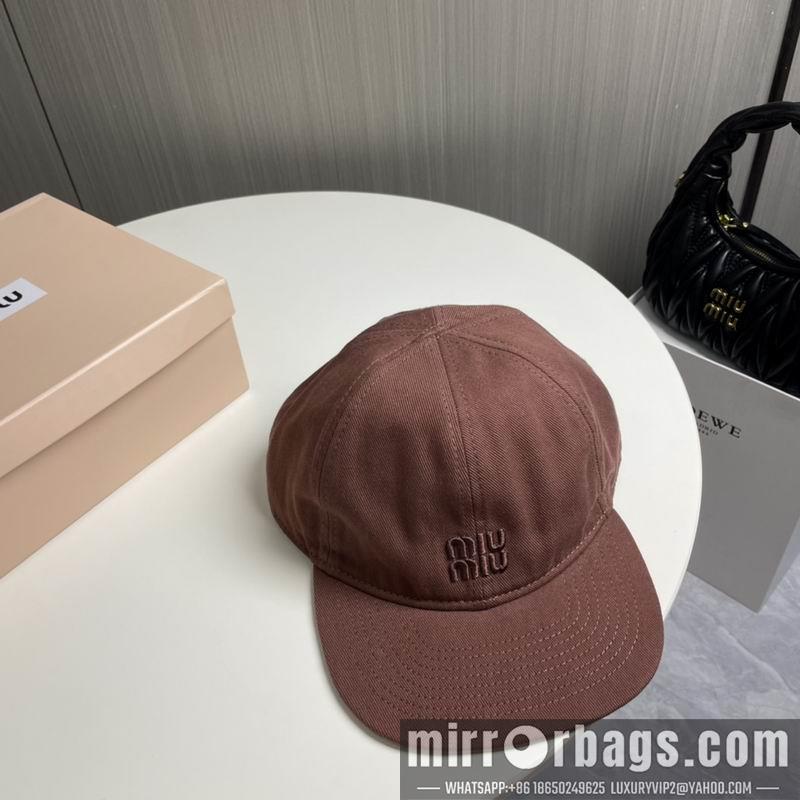 Miumiu Hat dx65