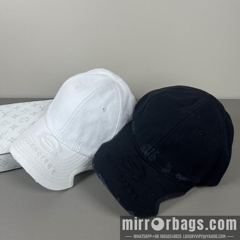 Balenciaga Hat 021003