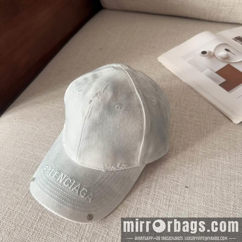 Balenciaga Hat dx23