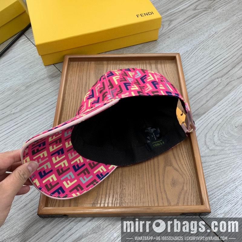 Fendi Hat dx105
