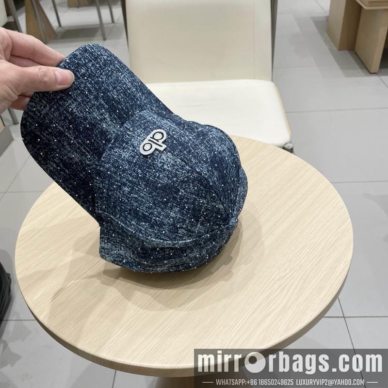 Alo Hat 041402
