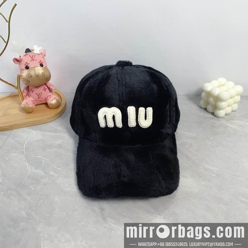 Miumiu Hat dx68