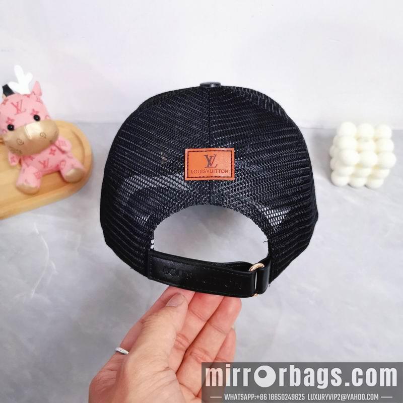 LV Hat dx25