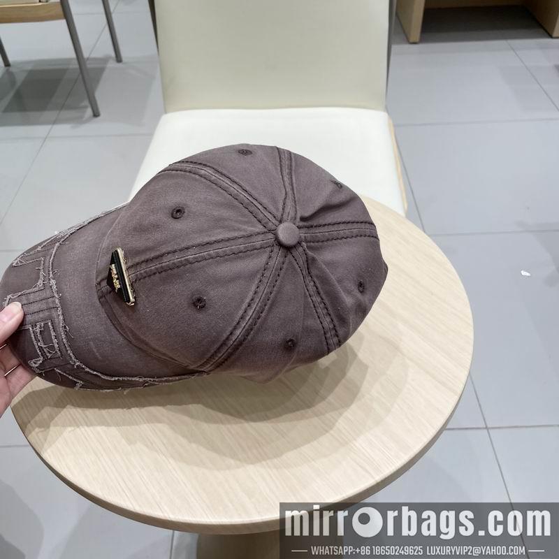 Prada Hat 021002