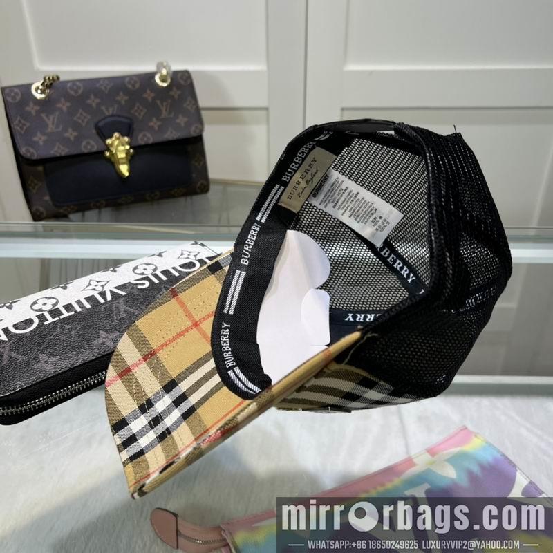 Burberry Hat dx12